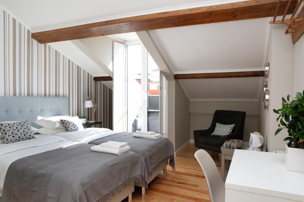 Flores Bed & Breakfast 4*