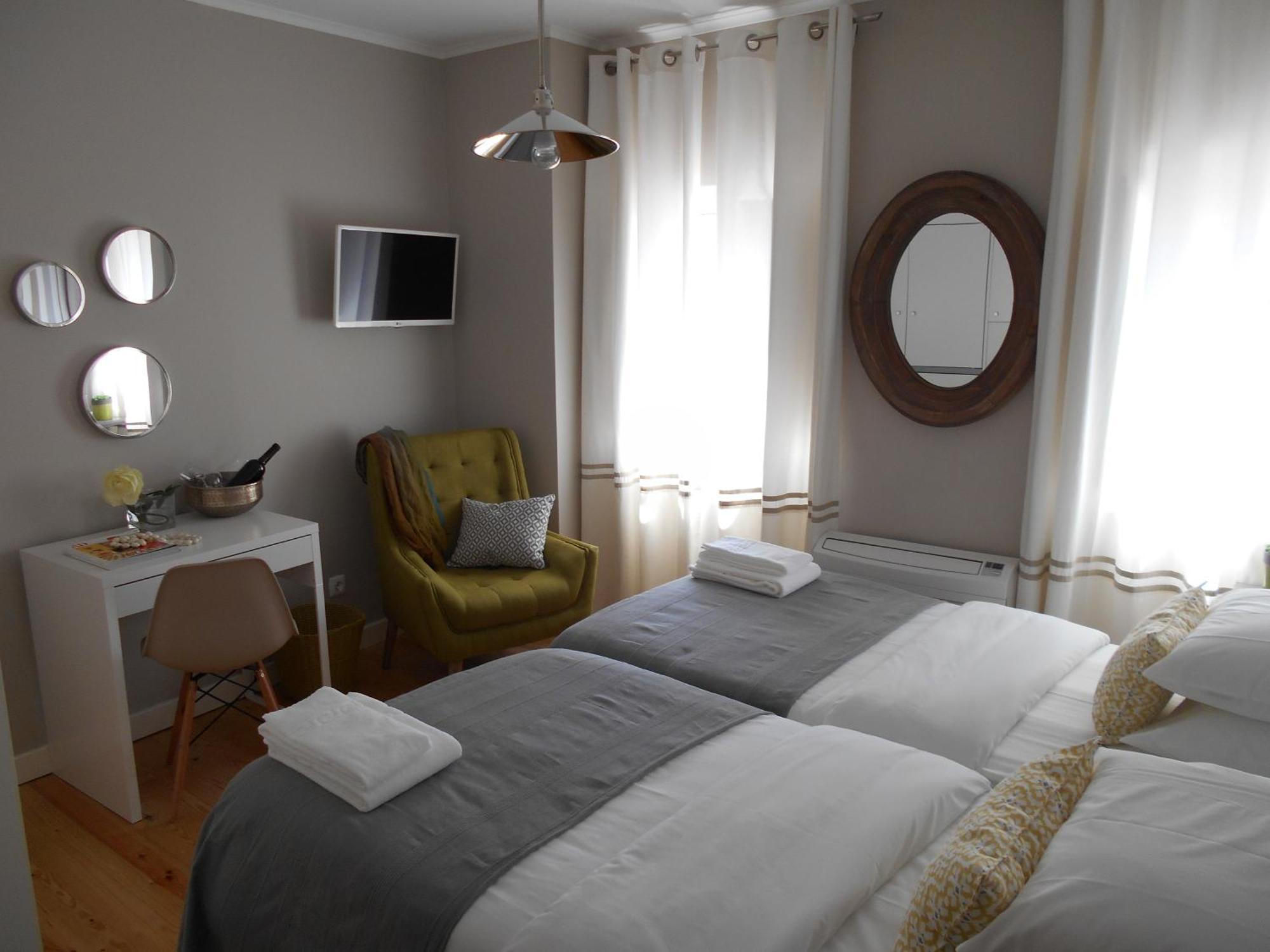 Flores Bed & Breakfast Lisbon