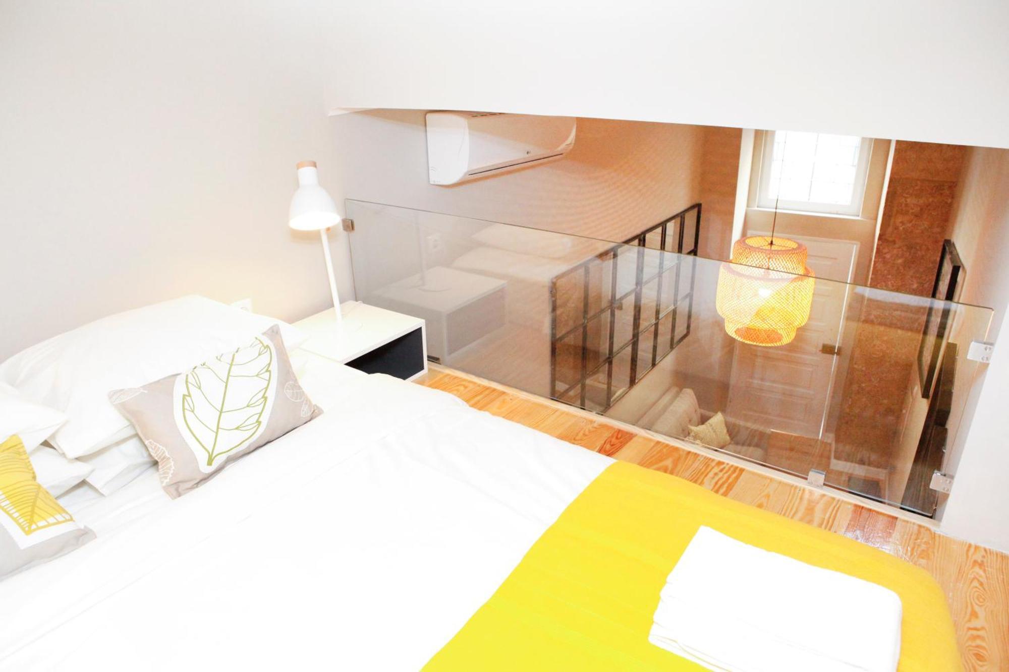 Flores Bed & Breakfast