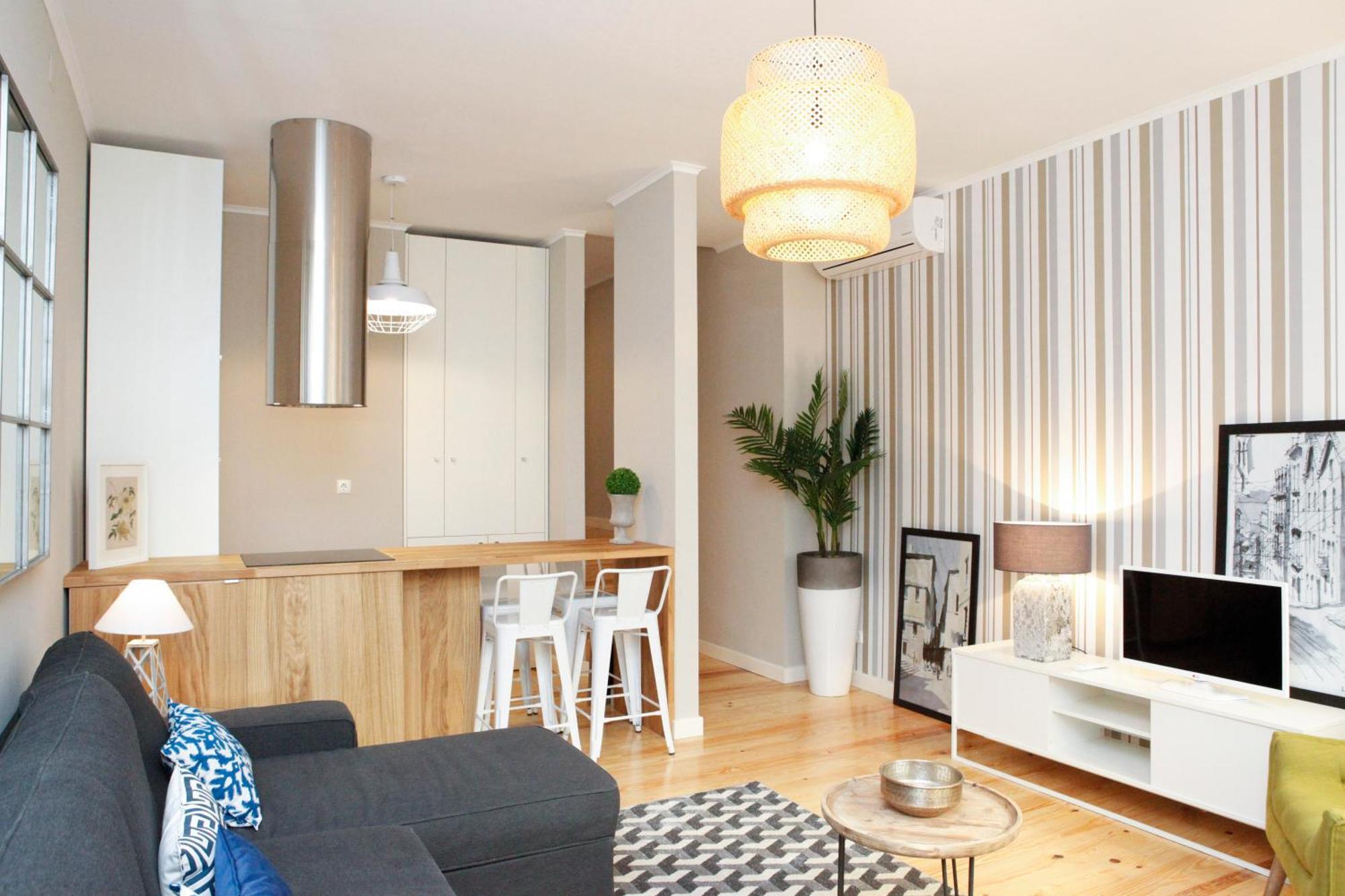 Flores Bed & Breakfast 4*